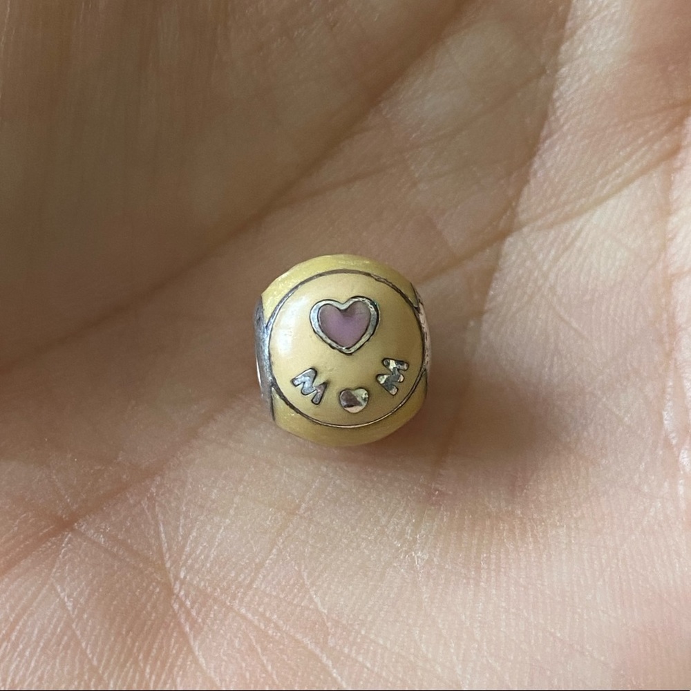 🎉24 hour sale 🎉 Mom Pandora charm